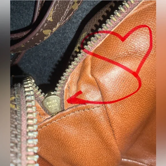 ✅AUTHENTIC COMPEIGNE CLUTCH LOUIS VUITTON - Picture 7 of 15